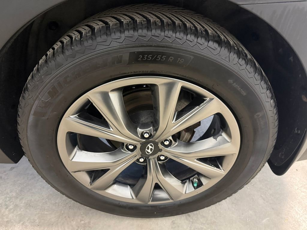 2017 Hyundai Santa Fe Sport 2.0T - Photo 19