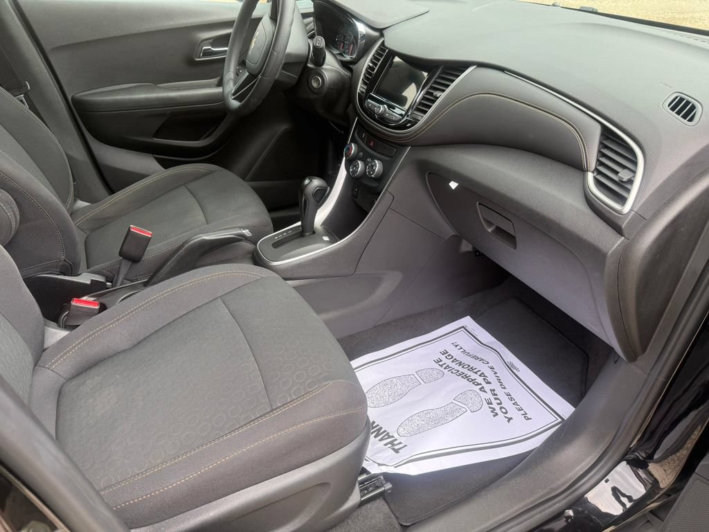 2018 Chevrolet Trax LS - Photo 30