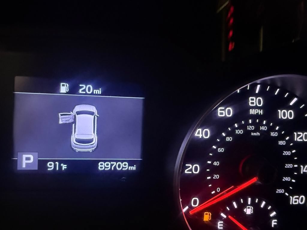 2022 Kia Sportage LX - Photo 39