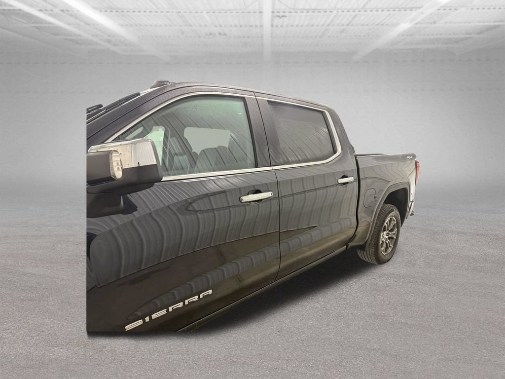 2025 GMC Sierra 1500 SLT - Photo 9