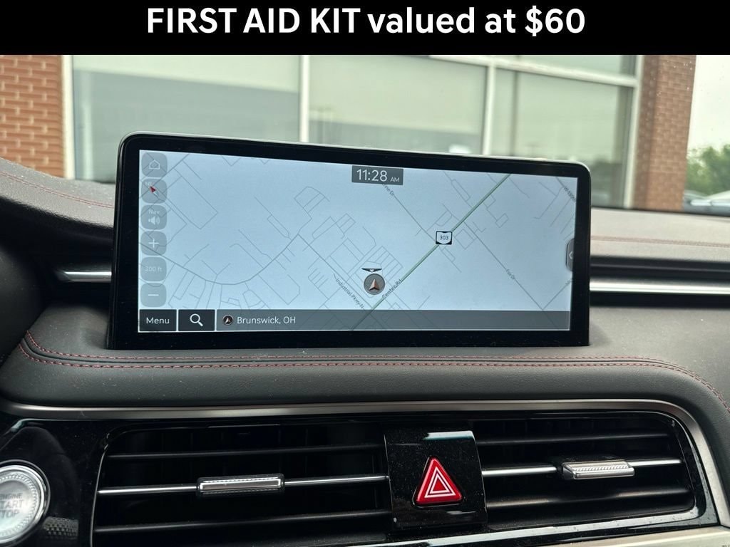 2025 GENESIS G70 Standard - Photo 8