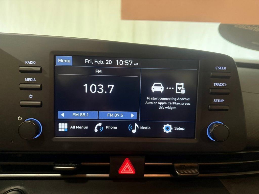 2025 Hyundai Elantra SEL - Photo 35