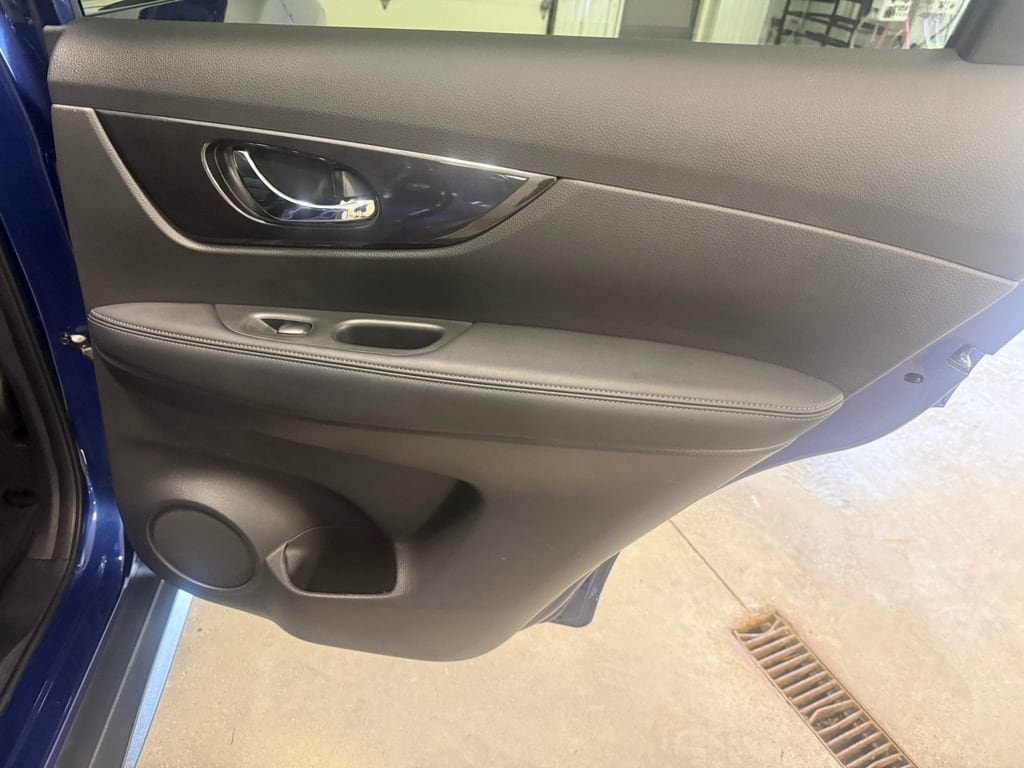 2020 Nissan Rogue SV - Photo 27