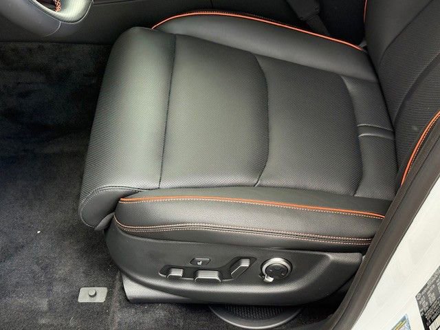 2026 GENESIS GV70 Sport Advanced - Photo 39