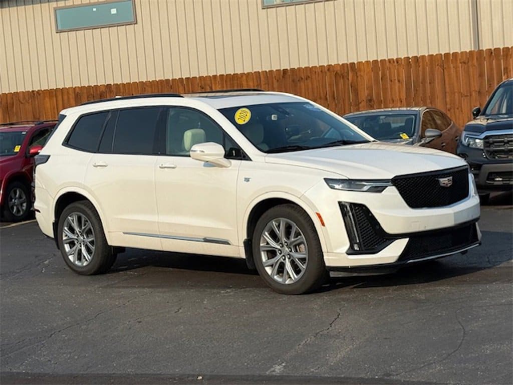 Used 2020 Cadillac XT6 Sport with VIN 1GYKPGRS7LZ153678 for sale in Brunswick, OH