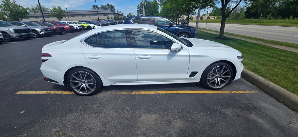 2026 GENESIS G70 Standard - Photo 12