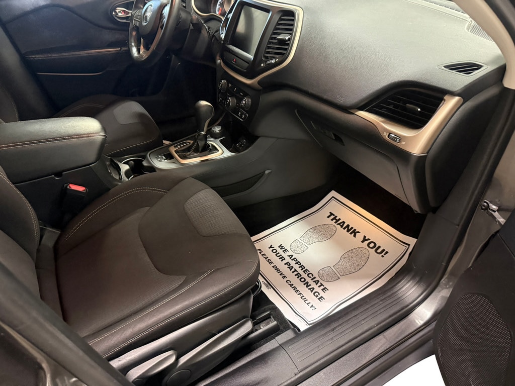 2016 Jeep Cherokee Latitude - Photo 28