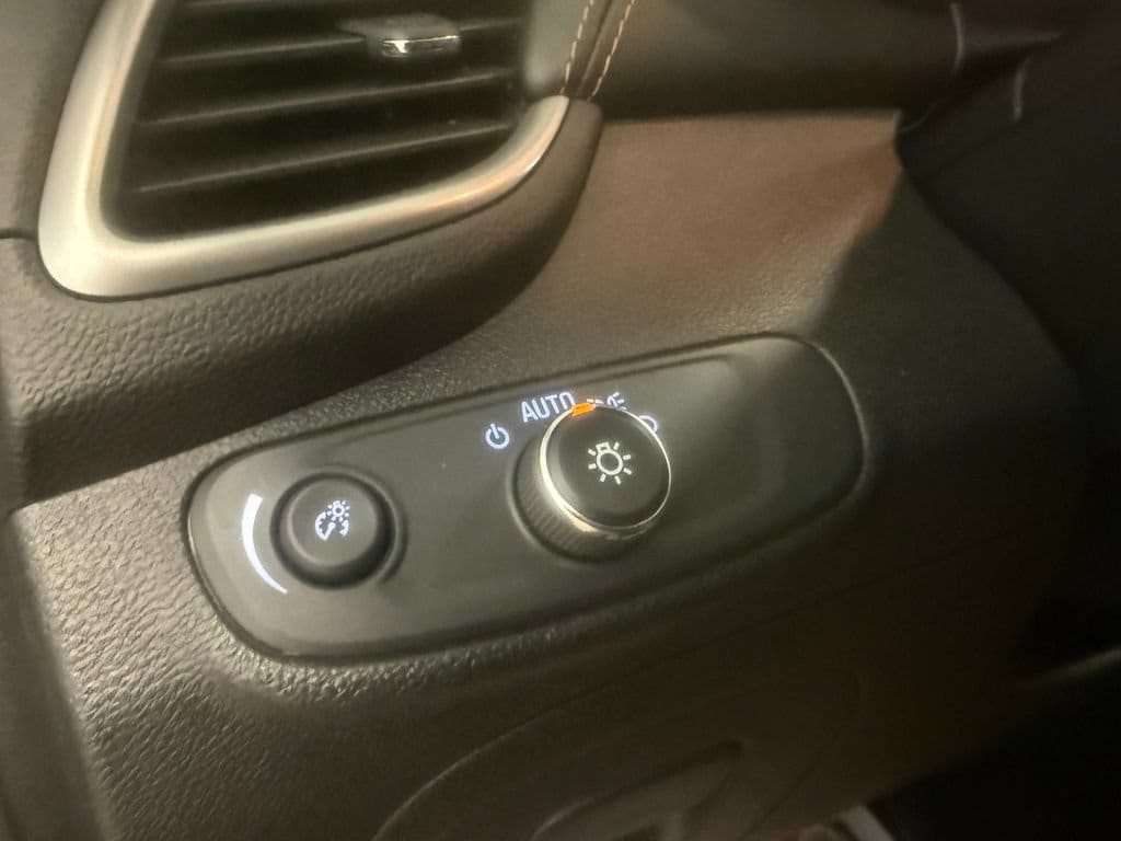 2018 Chevrolet Trax LS - Photo 38