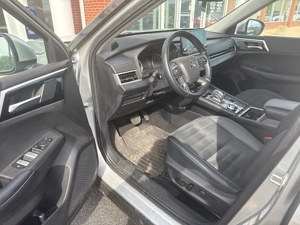 2022 Mitsubishi Outlander SE - Photo 20