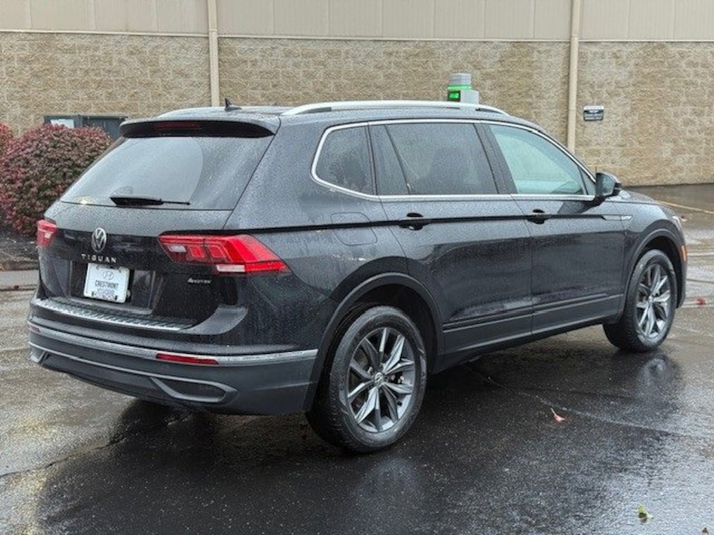 Used 2022 Volkswagen Tiguan 2.0T SE SUV