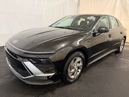 2025 Hyundai Sonata SE Sedan