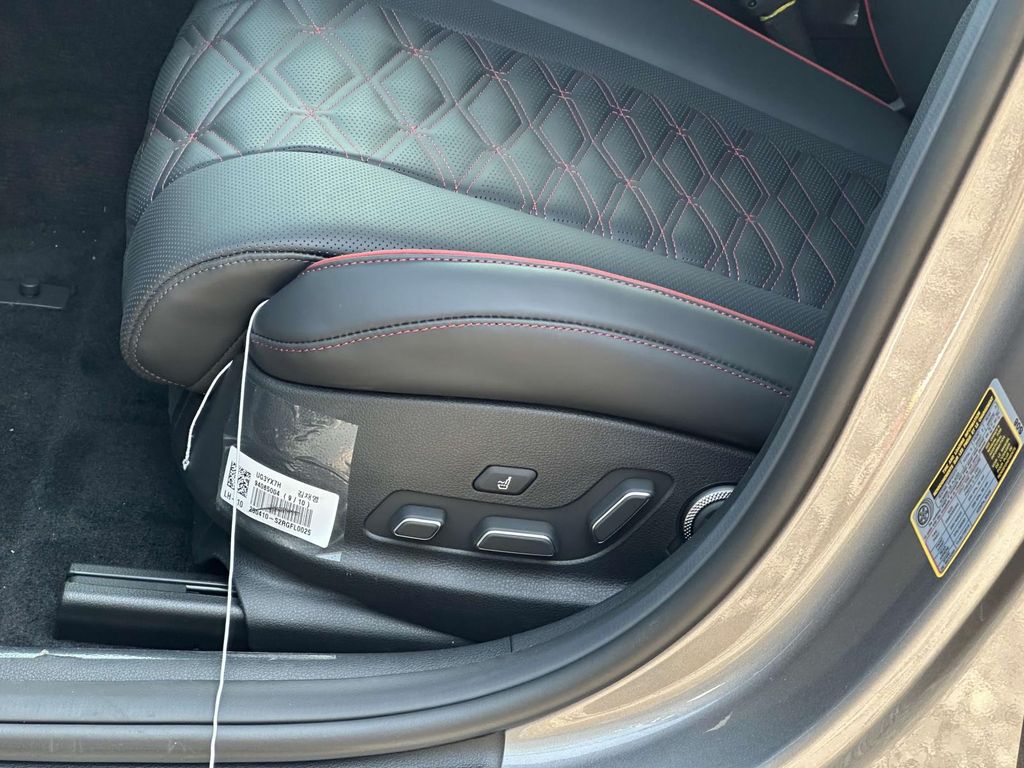 2025 GENESIS G80 Sport Prestige - Photo 15