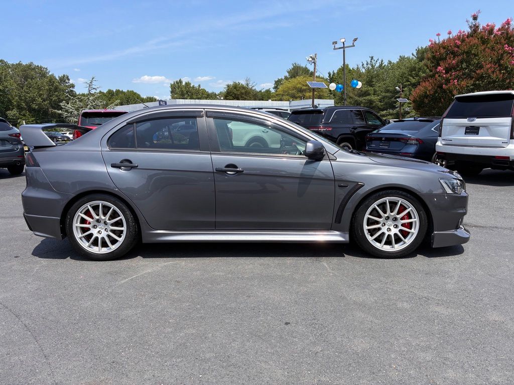 2010 Mitsubishi Lancer Evolution SE - Photo 8