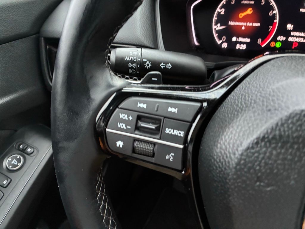 2025 Honda Civic Sport - Photo 25
