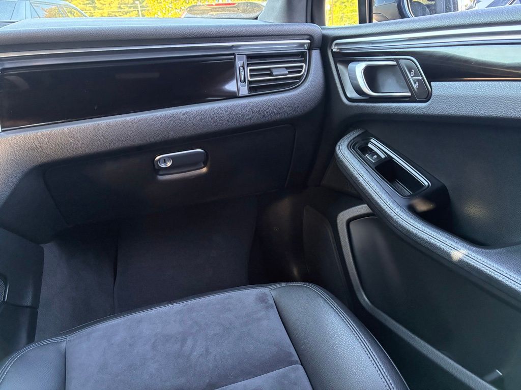 2019 Porsche Macan Base - Photo 37
