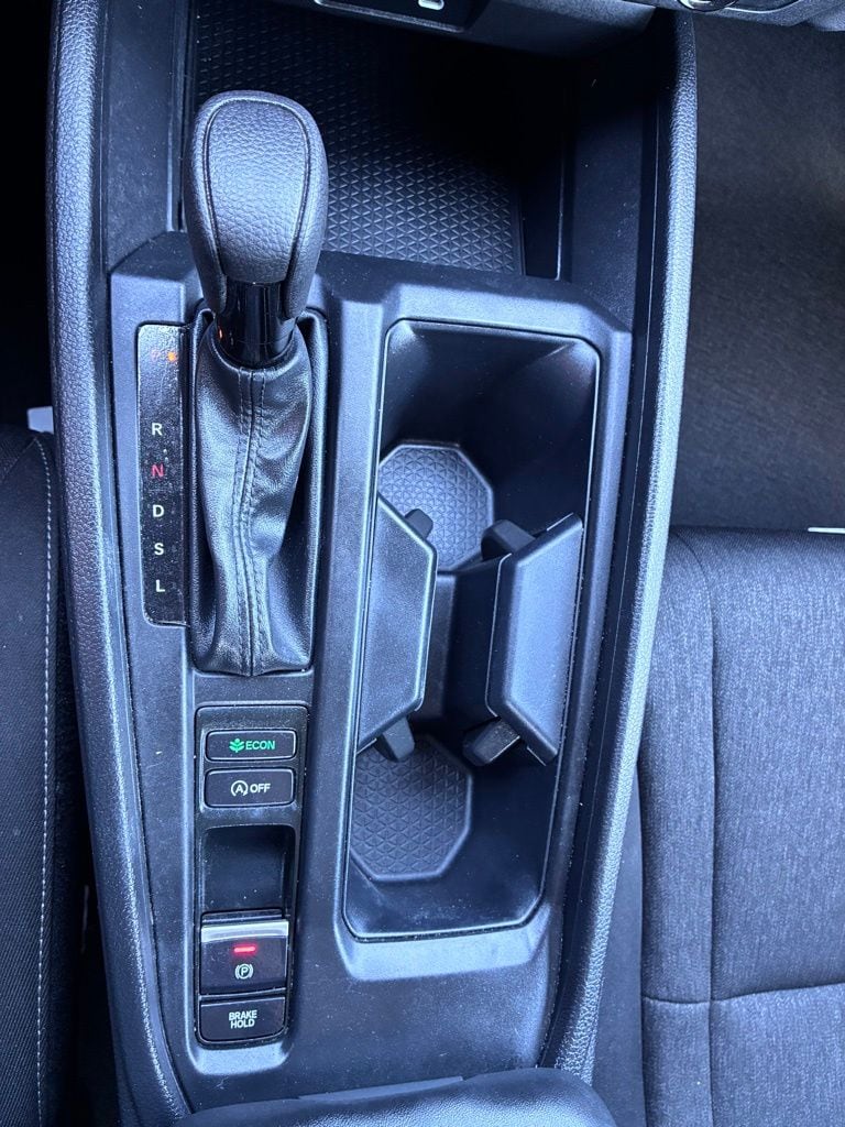 2025 Honda Accord SE - Photo 32