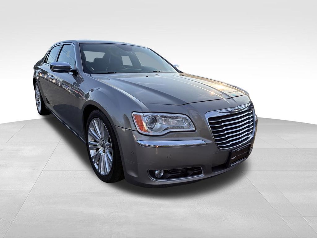 Pewter Gray Pearlcoat 2014 Chrysler 300 Sedan Rear-Wheel Drive 5-Speed Automatic