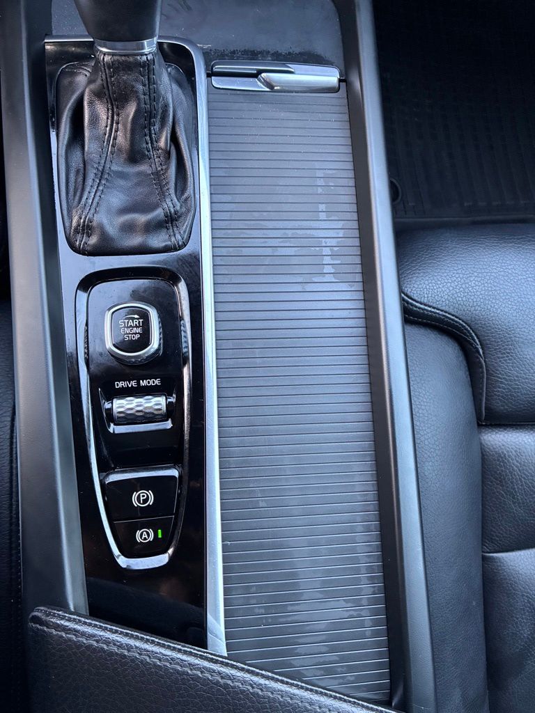 2019 Volvo XC60 Momentum - Photo 37