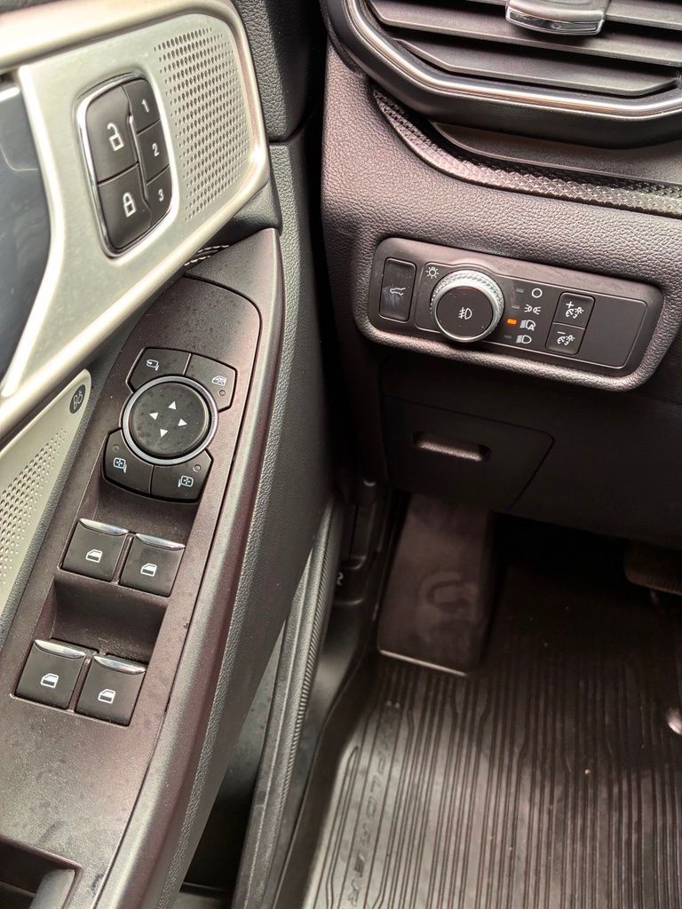 2020 Ford Explorer ST - Photo 25