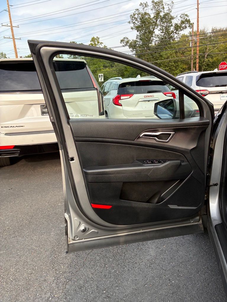 2023 Kia Sportage LX Hybrid - Photo 27