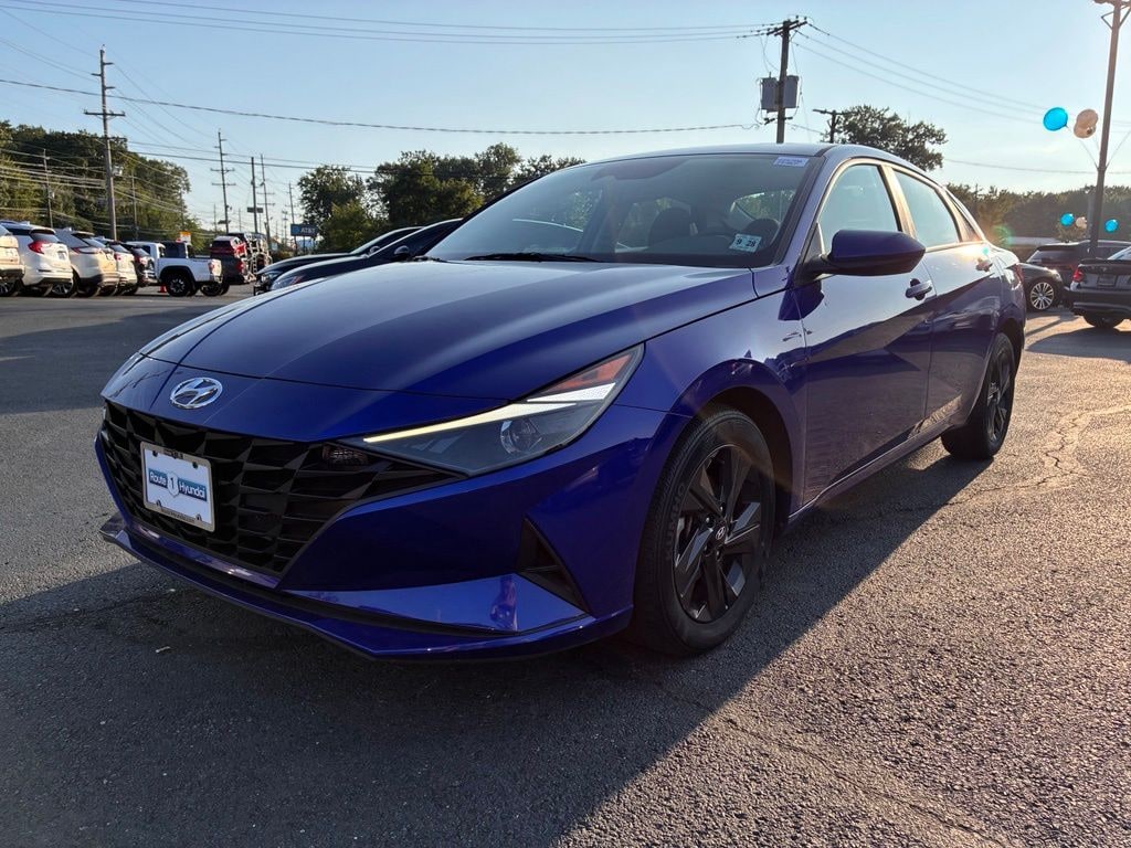 Used 2023 Hyundai Elantra SEL Sedan