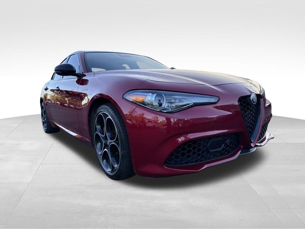 2022 Alfa Romeo Giulia 2.0 Ti Veloce Auto AWD's photo