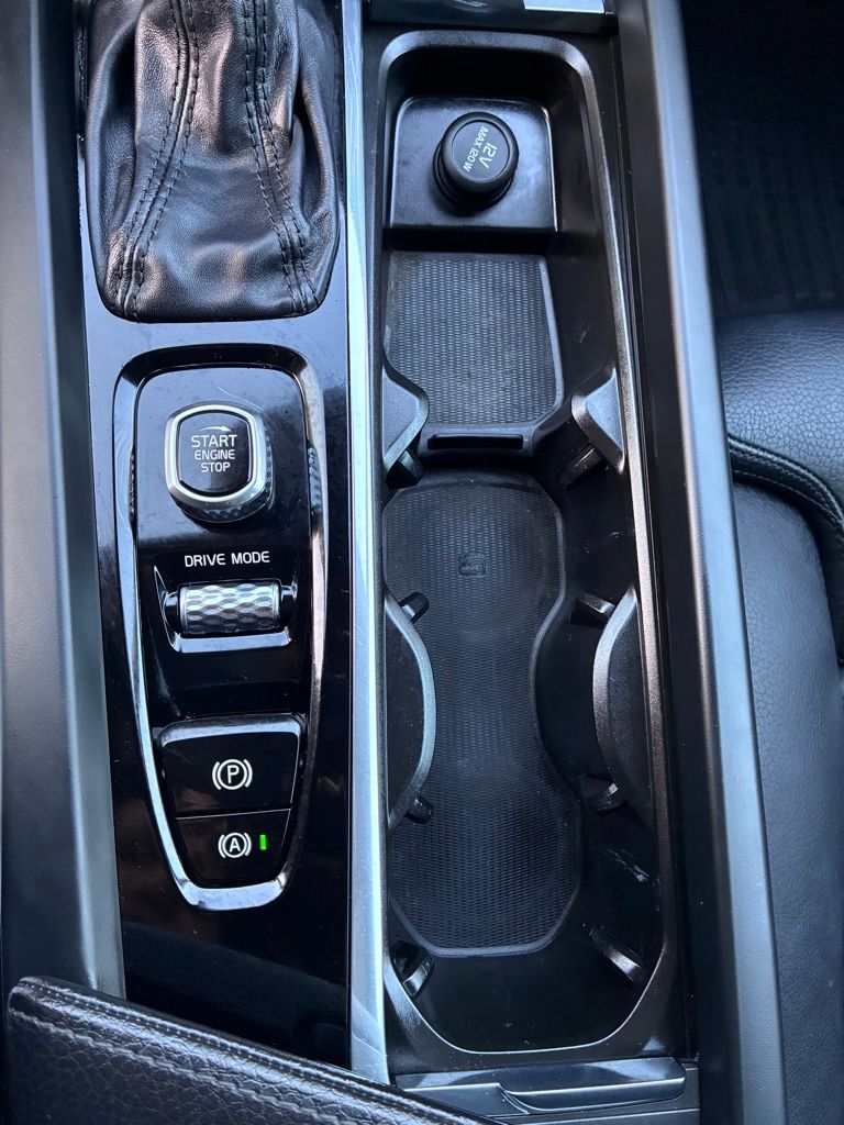 2019 Volvo XC60 Momentum - Photo 36