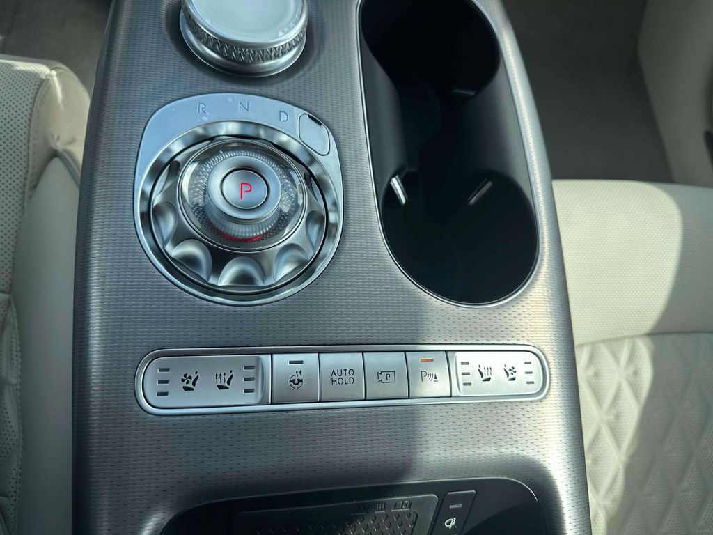 2025 GENESIS GV60 Performance - Photo 24