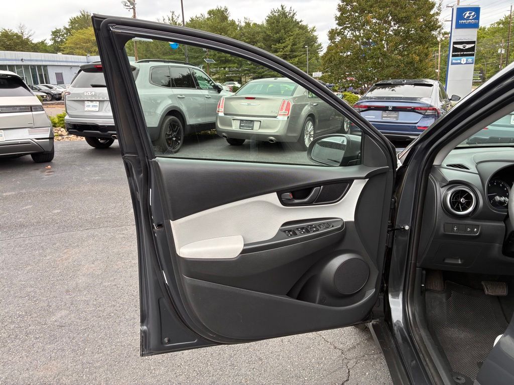 2022 Hyundai Kona SEL - Photo 42