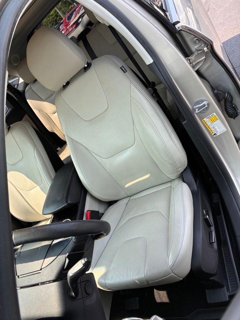 2018 Ford Edge Titanium - Photo 19