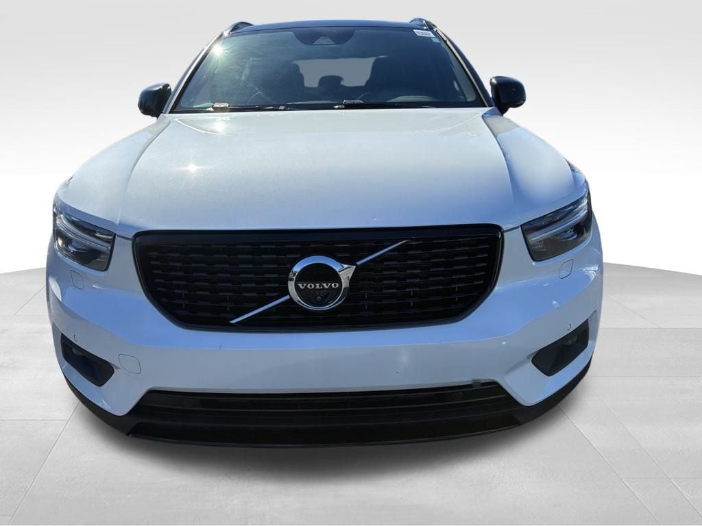 Used 2021 Volvo XC40 R-Design with VIN YV4162UM2M2422791 for sale in South Brunswick Township, NJ