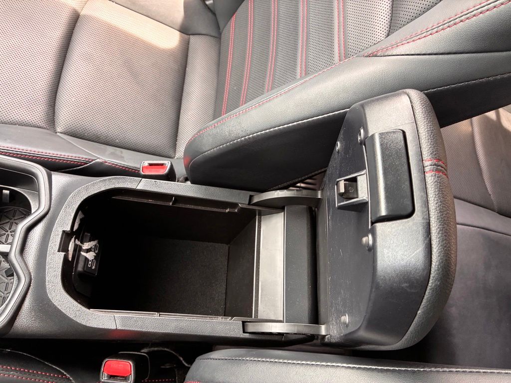 2024 Toyota RAV4 XSE - Photo 38