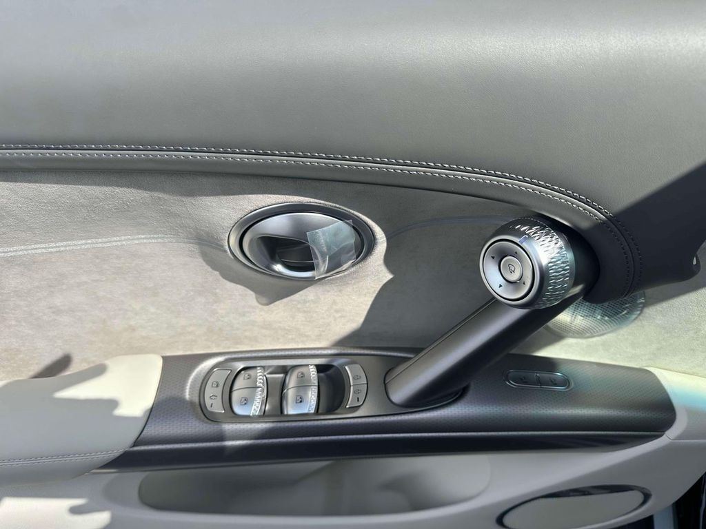 2025 GENESIS GV60 Performance - Photo 9