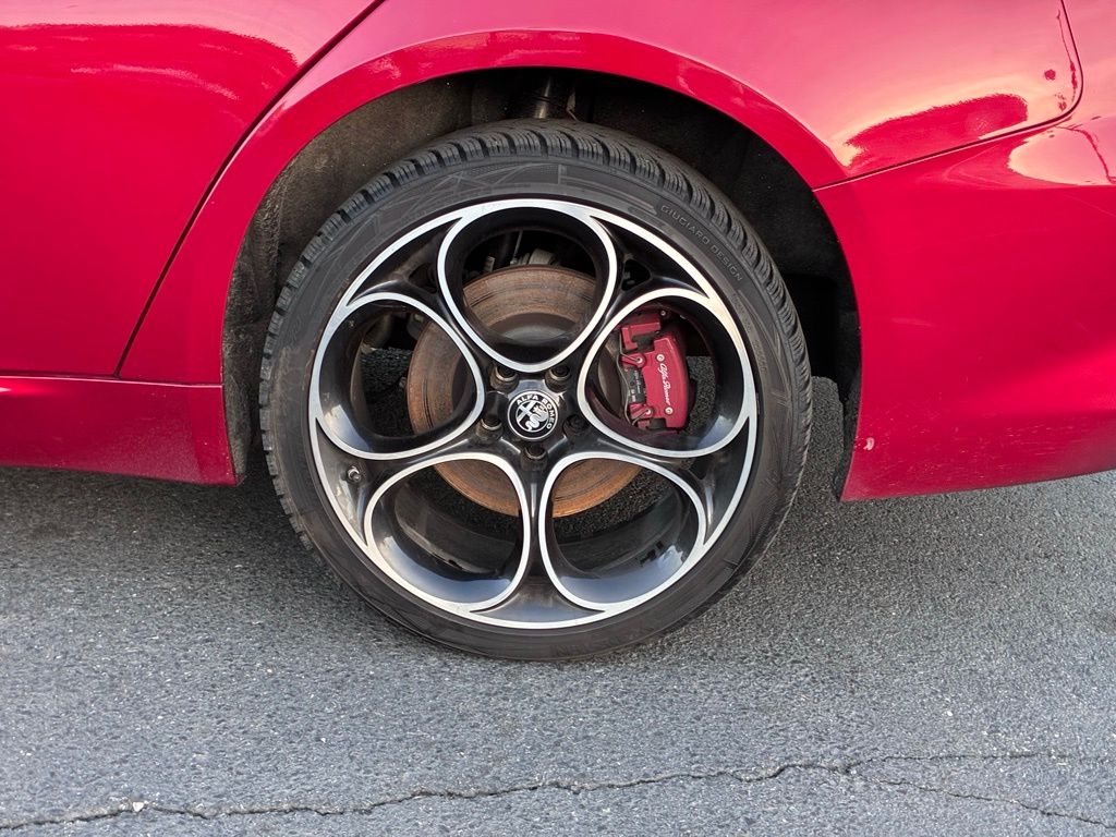 2022 Alfa Romeo Giulia Ti Veloce - Photo 50