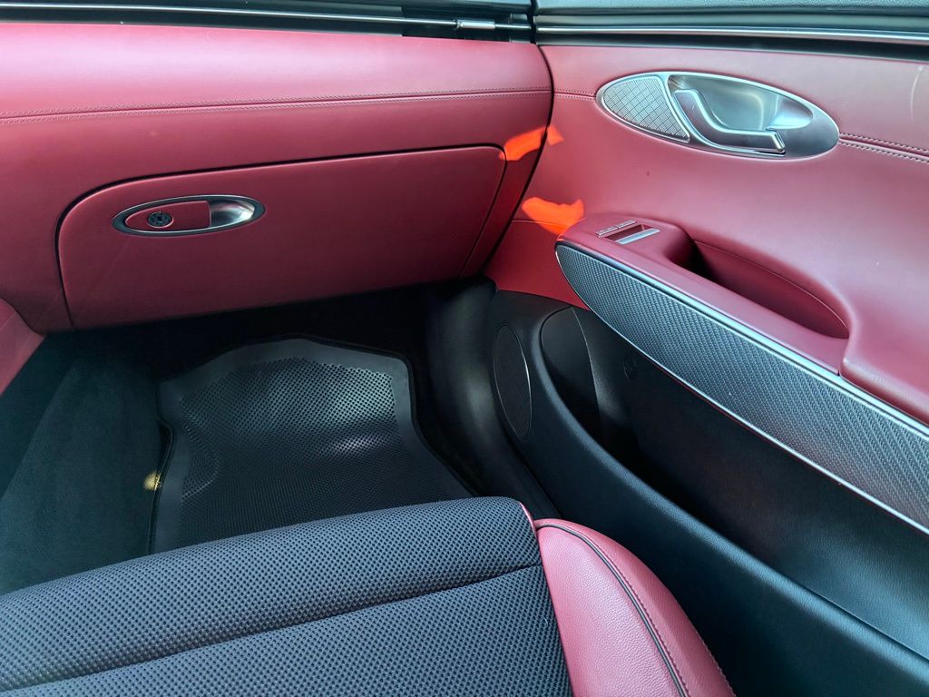2025 GENESIS GV70 Sport - Photo 39