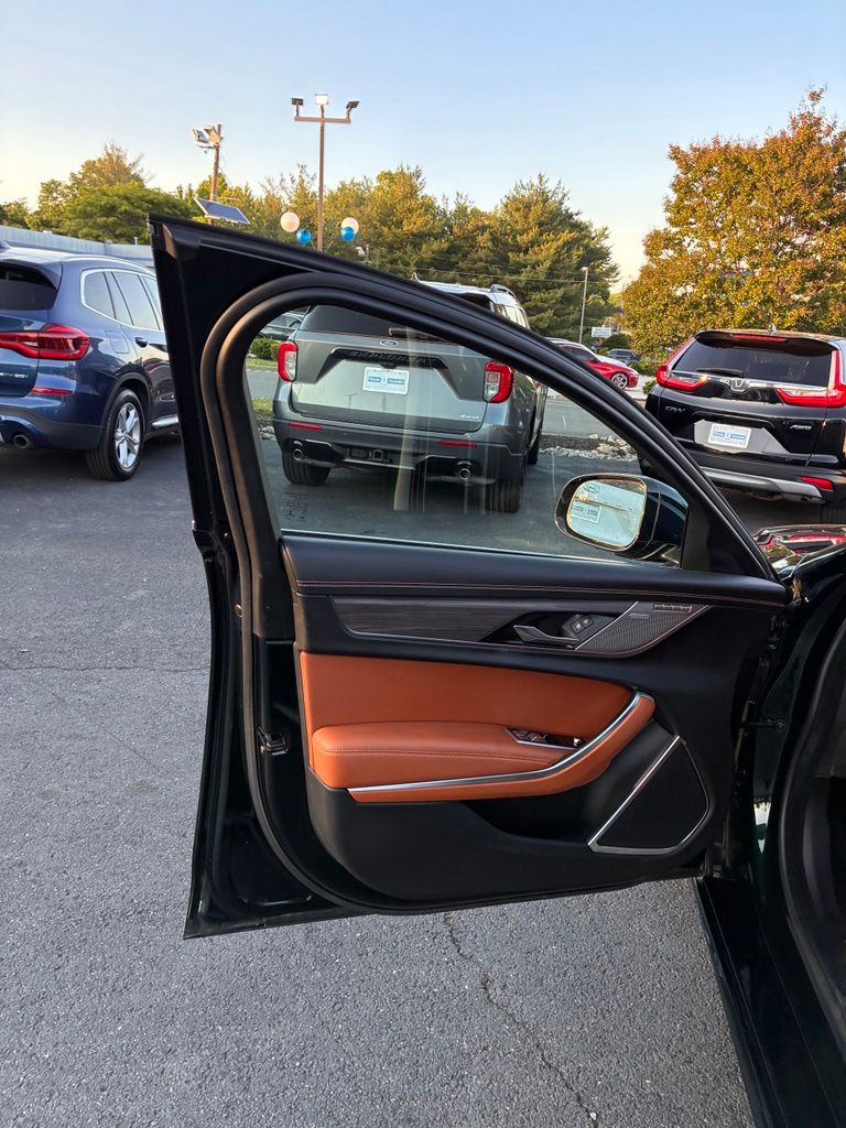 2022 Jaguar XF R-Dynamic SE - Photo 49