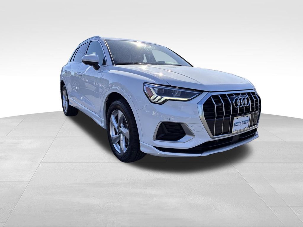 2020 Audi Q3 45 TFSI Premium Plus quattro's photo
