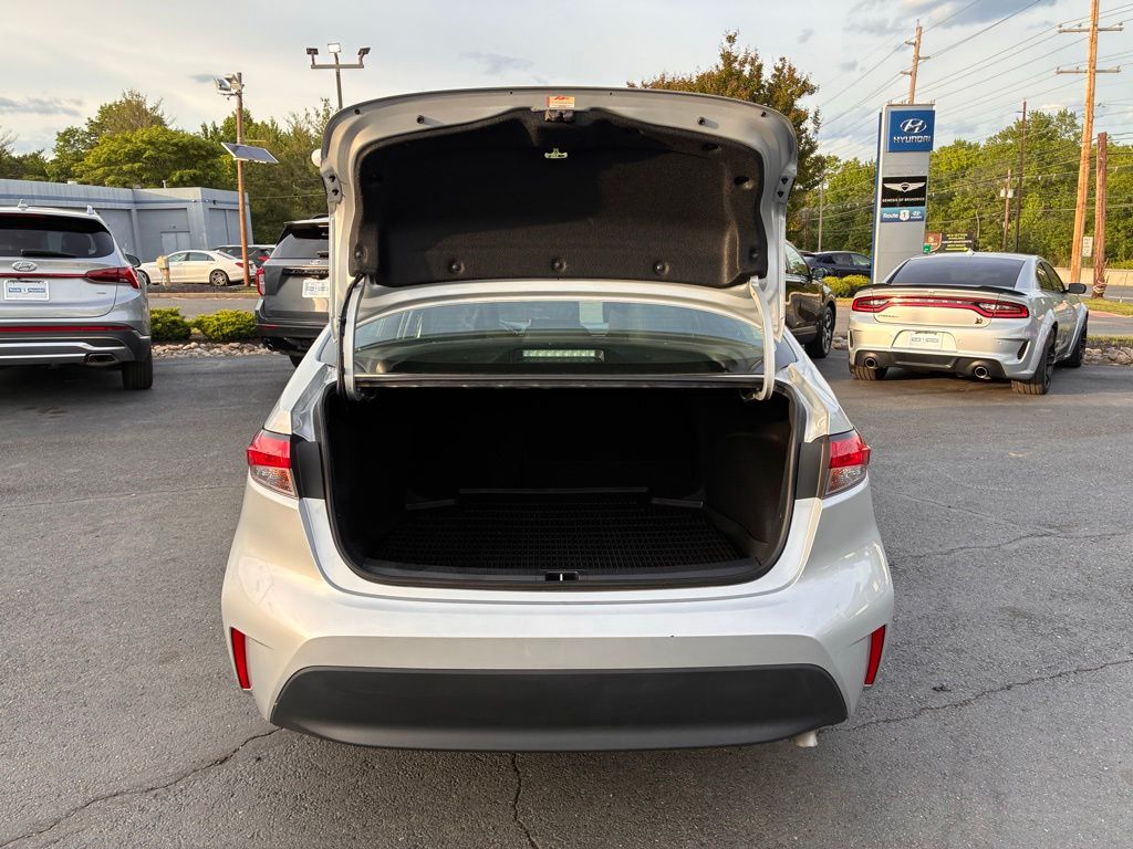 2024 Toyota Corolla LE - Photo 10