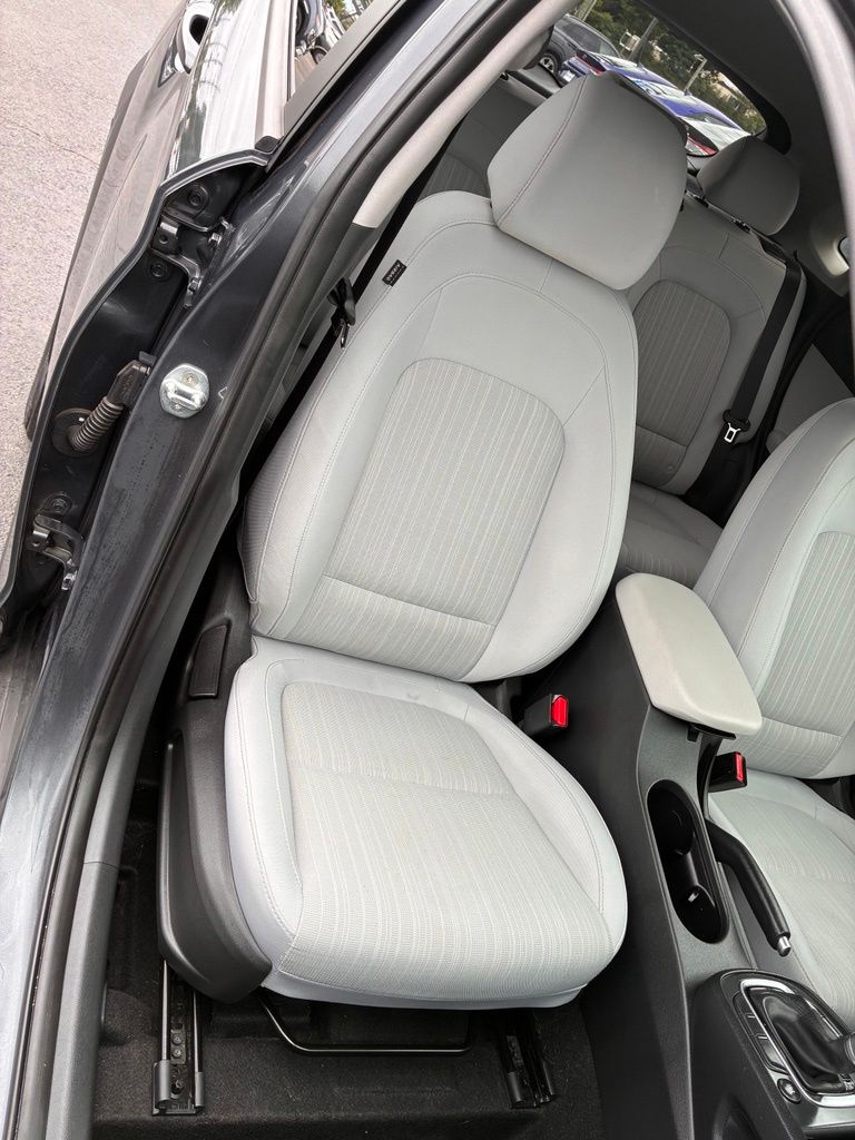 2022 Hyundai Kona SEL - Photo 18