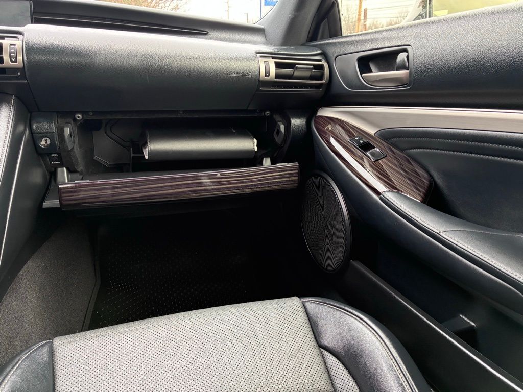 2019 Lexus RC 300 - Photo 35