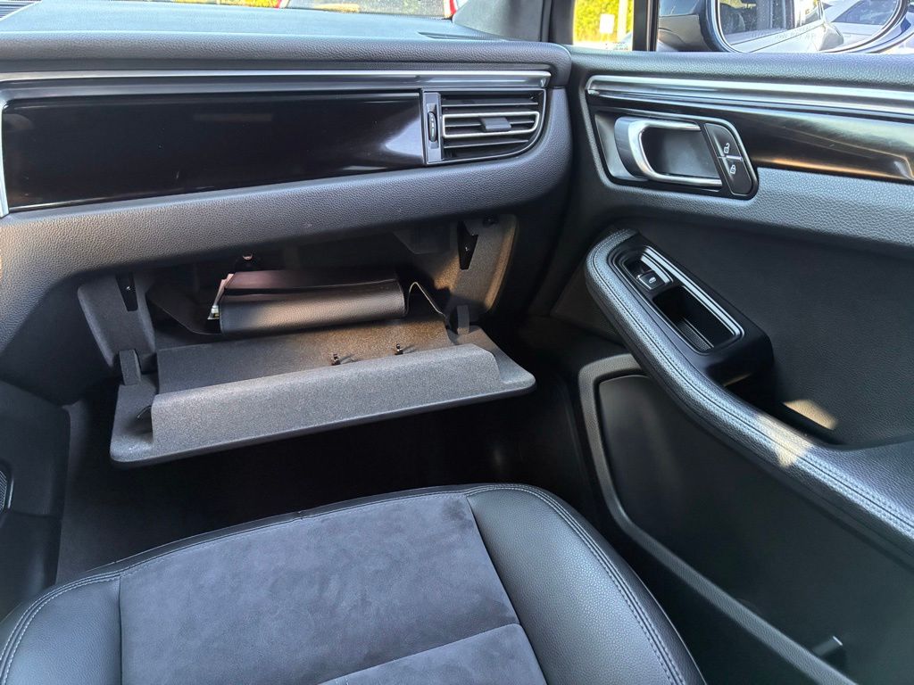2019 Porsche Macan Base - Photo 38
