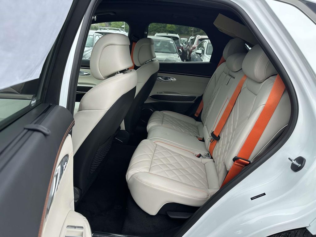 2026 GENESIS GV70 Sport Prestige - Photo 12