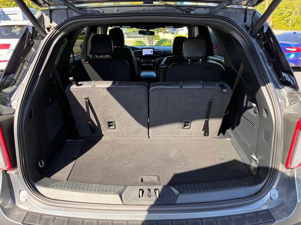 2023 Ford Explorer ST-LINE - Photo 12