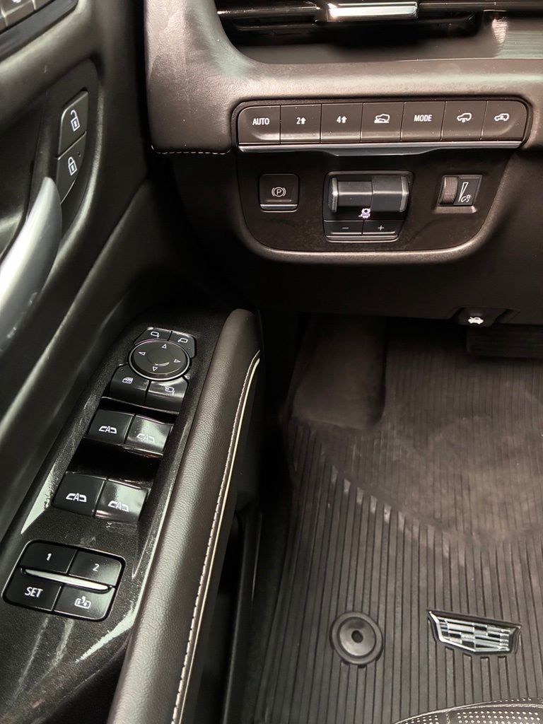2021 Cadillac Escalade ESV Sport Platinum - Photo 31