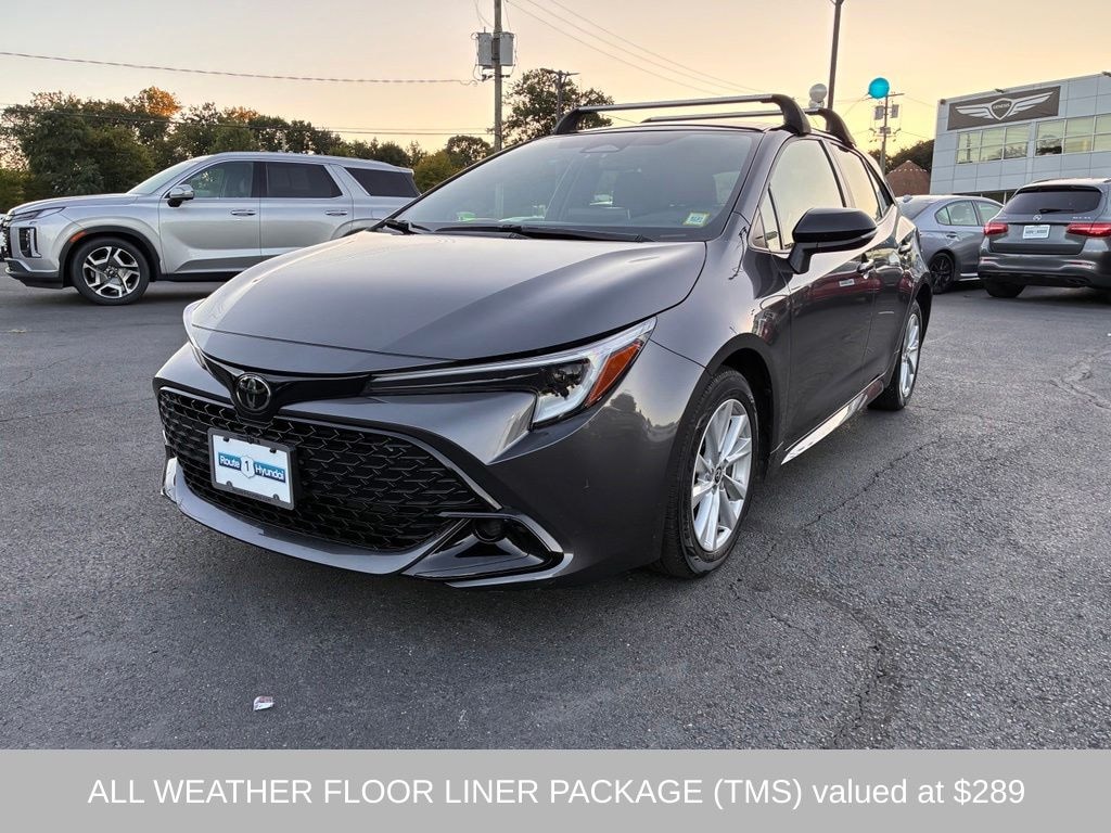 Used 2023 Toyota Corolla Hatchback SE Hatchback