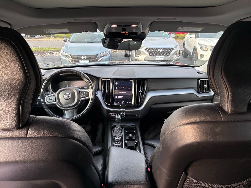 2019 Volvo XC60 Momentum - Photo 16