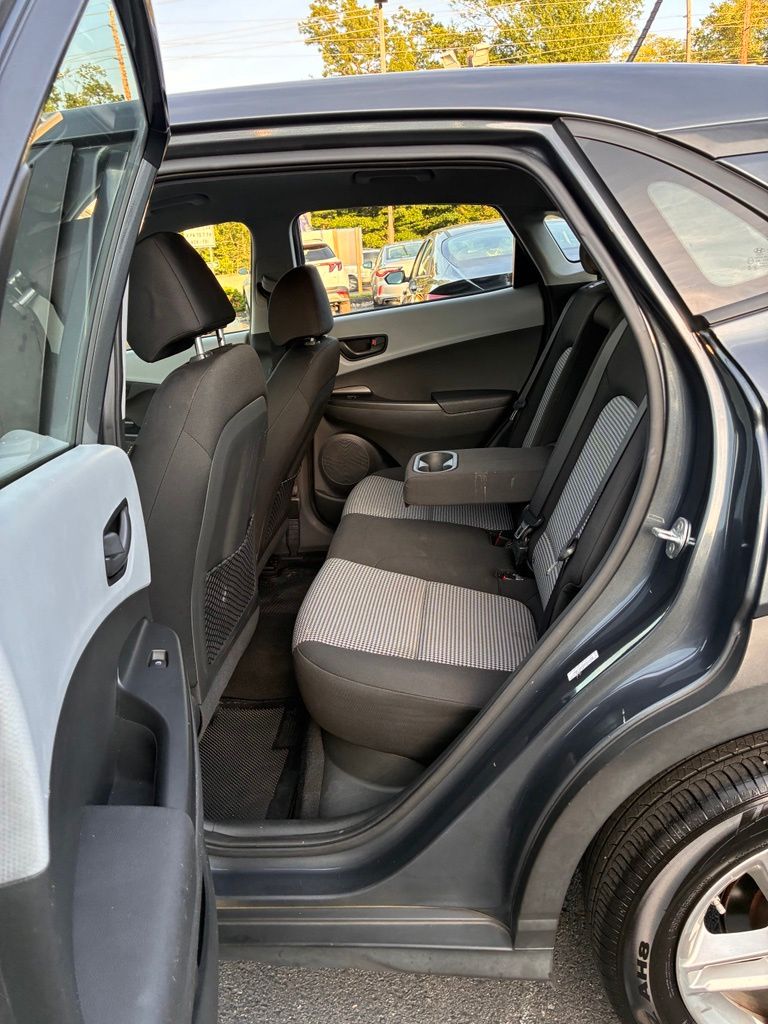 2021 Hyundai Kona SE - Photo 21