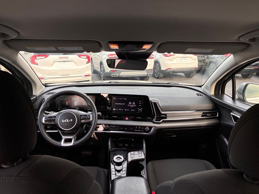 2023 Kia Sportage LX Hybrid - Photo 16
