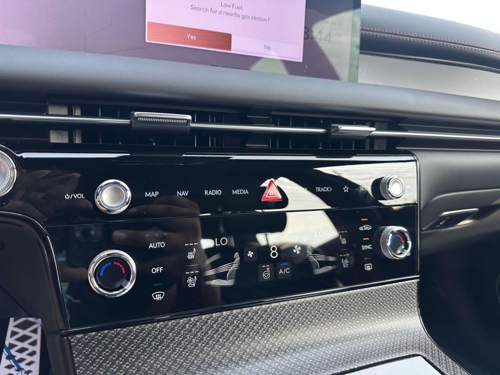 2025 GENESIS G80 Sport Prestige - Photo 23