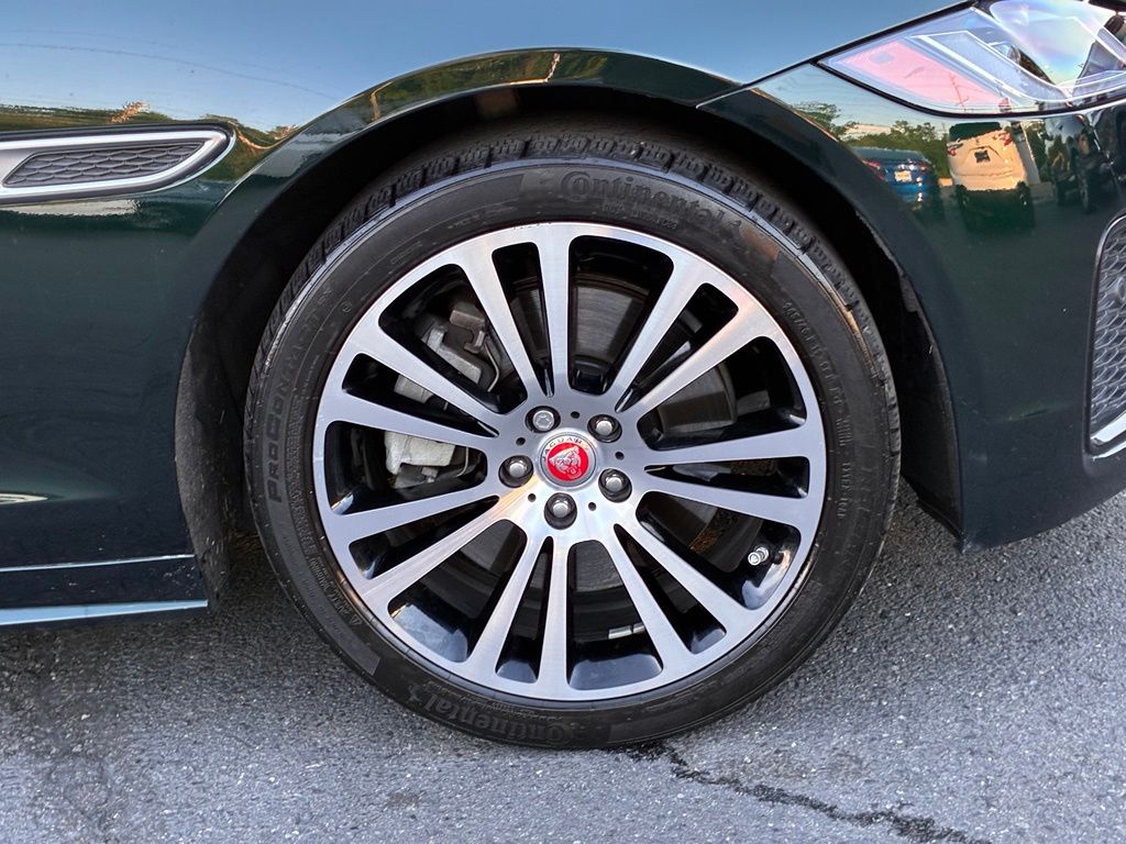 2022 Jaguar XF R-Dynamic SE - Photo 53